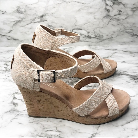 TOMS Strappy Wedge Natural Woven Diamond Sandals 8 - Picture 4 of 10